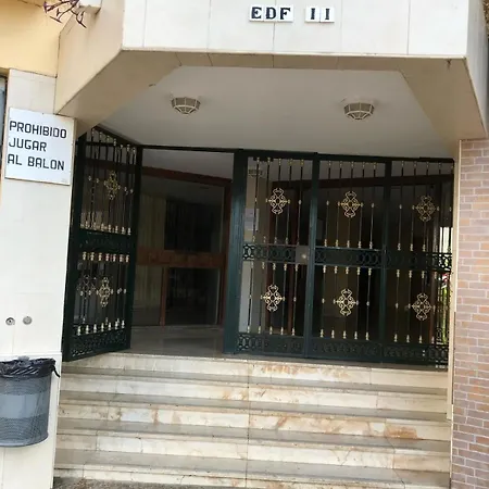 Palmeras 312 * מארבלה